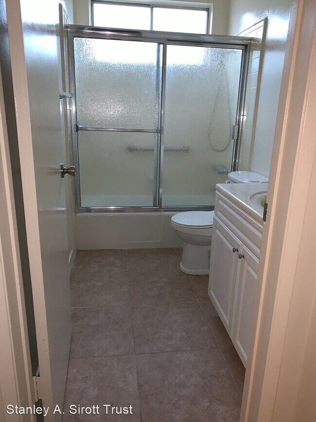 Foto del edificio - 2 br, 2 bath Apartment - 124 N. Adams Stre...