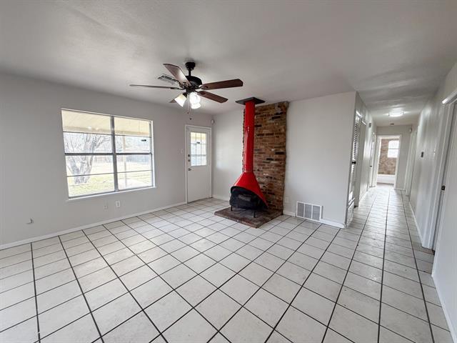 Foto del edificio - 549 N 62nd St