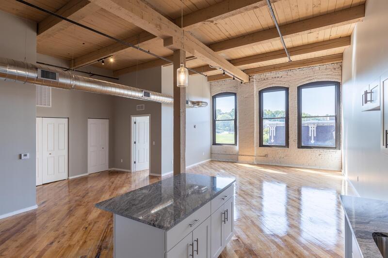 116 N 4th St Unit 212, Burlington, IA 52601 Condo for Rent in Burlington, IA