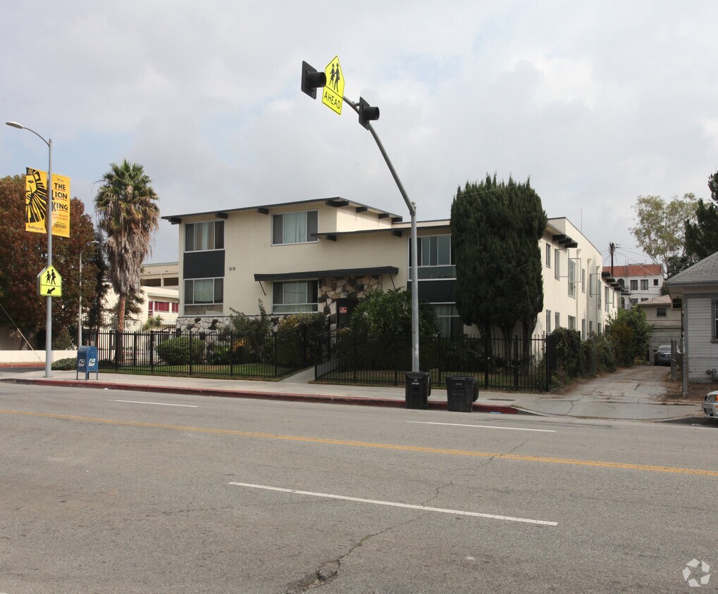 Foto principal - 1156 N Cahuenga Blvd
