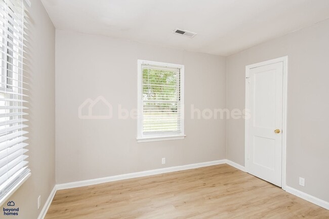 Foto del edificio - 935 James Ave