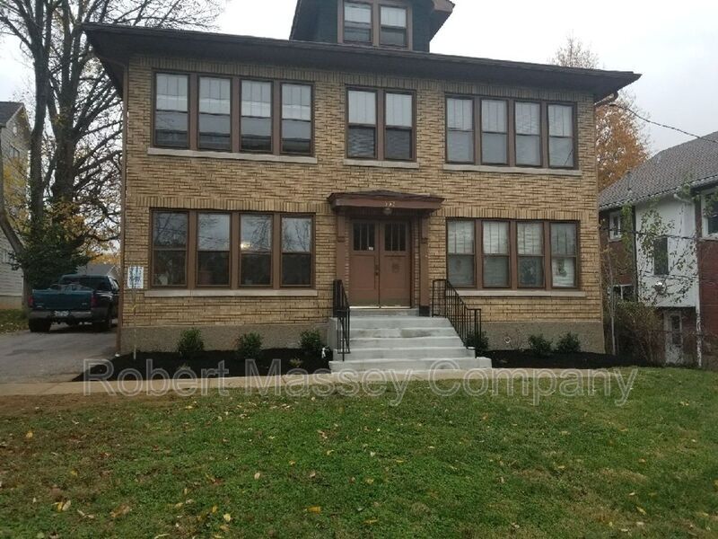 Primary Photo - 333 S Peterson Ave