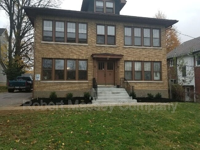 Photo - 333 S Peterson Ave Apartment