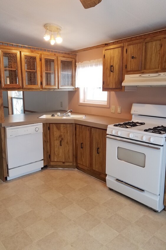 8527 Irvine Ave NW, Bemidji, MN 56601 House Rental in Bemidji, MN