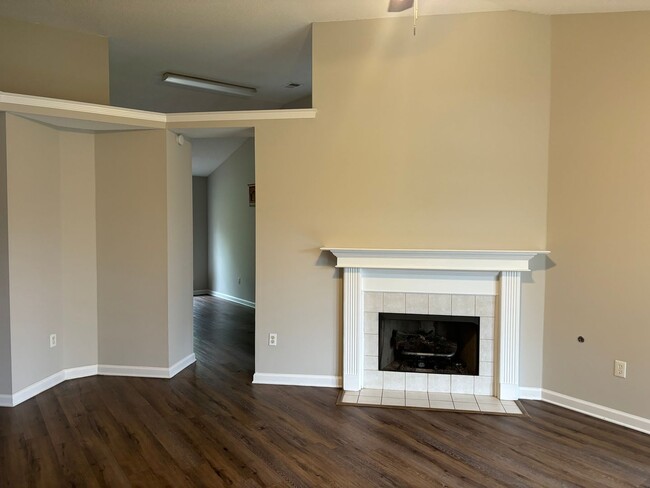 Building Photo - 777 Burton Lane Southaven, MS