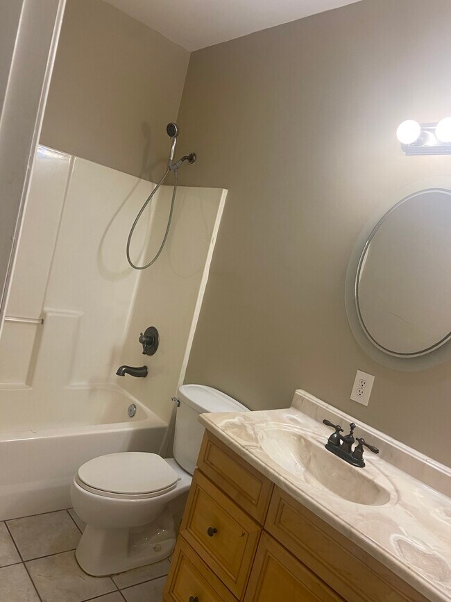 Bathroom 1 - 108 Duncan Ave