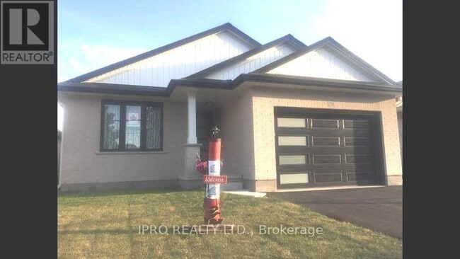 Building Photo - 258 Hill St