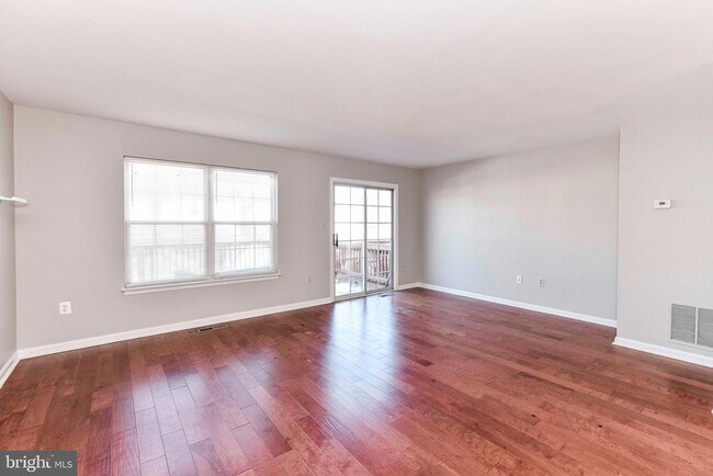 Building Photo - 22931 Fleet Terrace