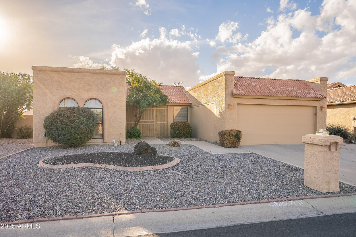 Primary Photo - 25822 S Boxwood Dr