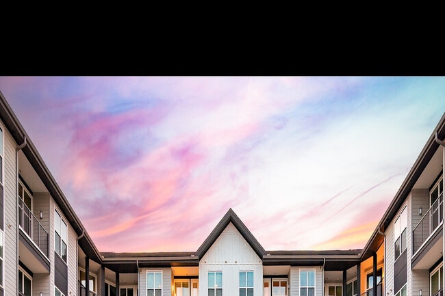 Building Photo - Marlowe Brookwood