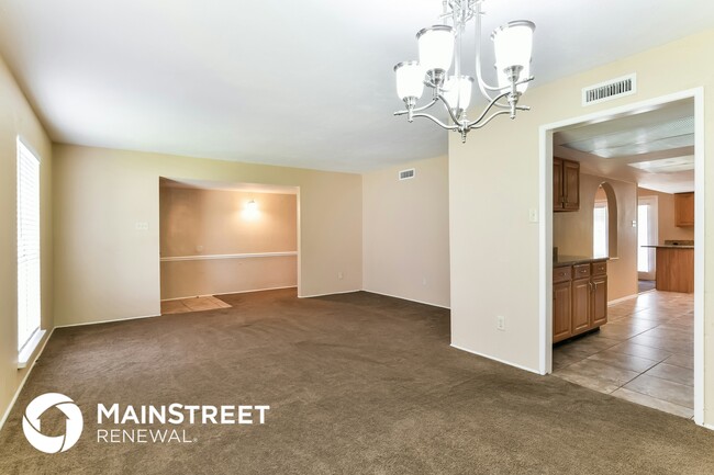 Foto del edificio - 5514 Edgebrook Forest Dr