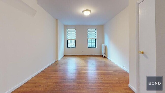 Plano de planta - 223 East 58th Street