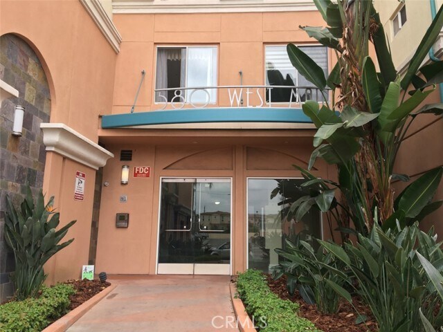 Foto del edificio - 580 W Main St