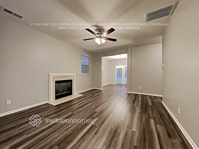 Building Photo - 161 Sweetmartha Dr