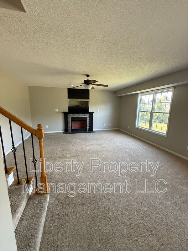 Foto del edificio - 2404 Camp Lejeune Ct