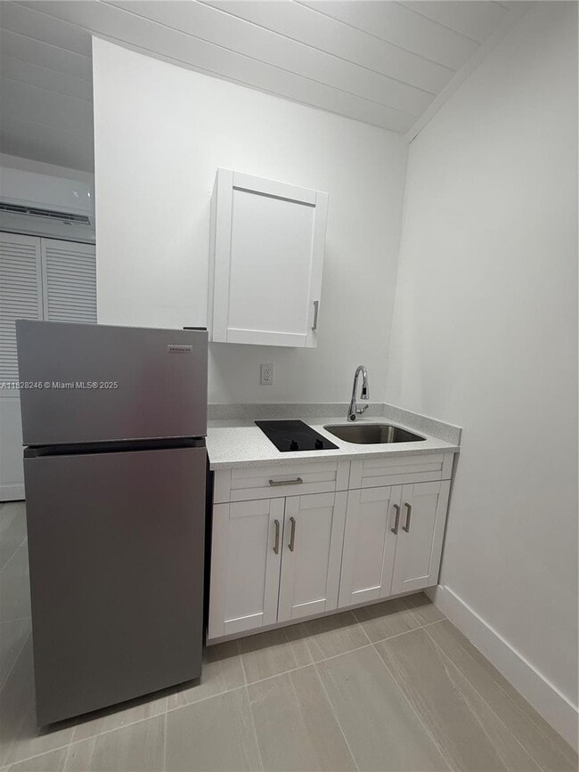 Foto del edificio - 6765 SW 34th St