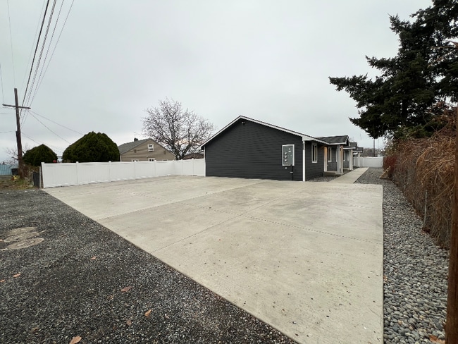 Foto del edificio - 1618 S 14th St