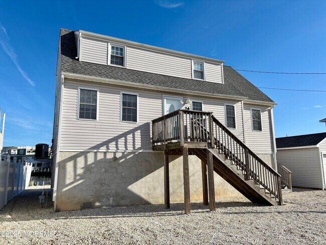 Building Photo - 24 Richard Dr