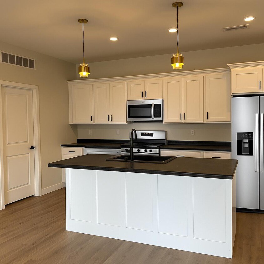Foto principal - 2305 Ave G