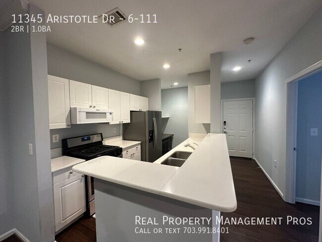 Foto del edificio - Qualify for a zero deposit? Minutes to RT6...