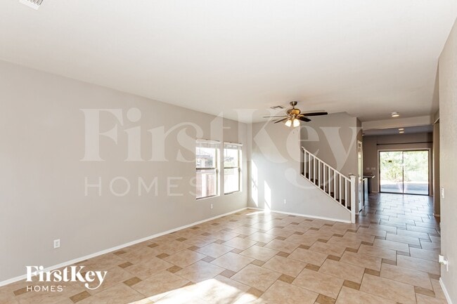 Foto del edificio - 12949 N Desert Olive Dr