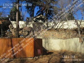 Building Photo - 1702 W Cheyenne Rd