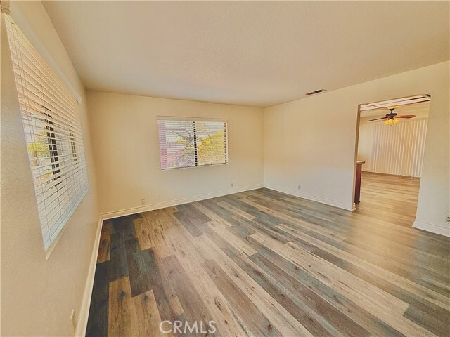 Building Photo - 596 N Valencia Pl