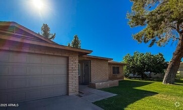 Building Photo - 8616 N 40th Dr