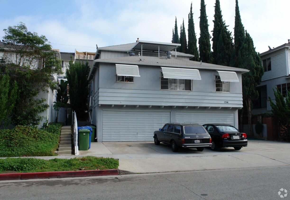 Primary Photo - 1754 Malcolm Ave