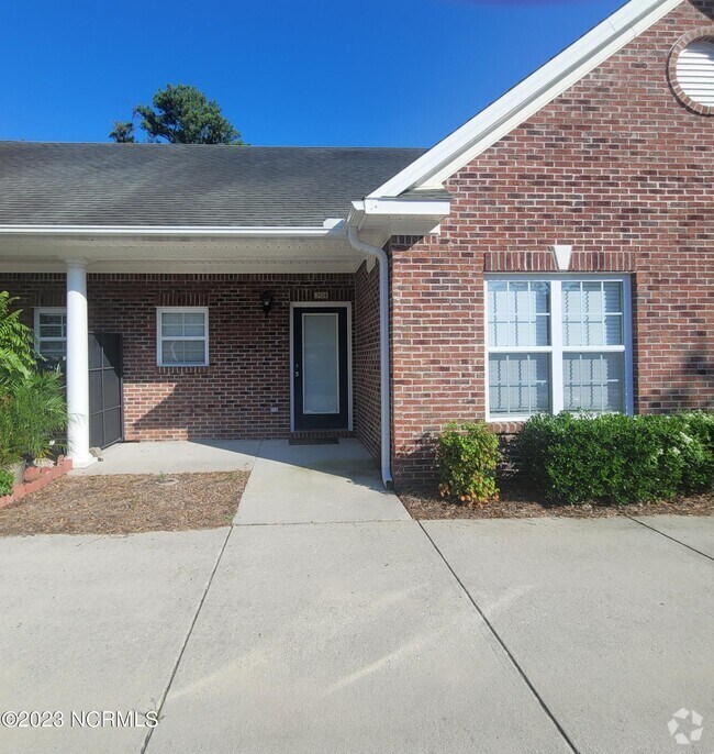 Rivers Edge Apartments under 2,000 Wilmington, NC 3 Rentals