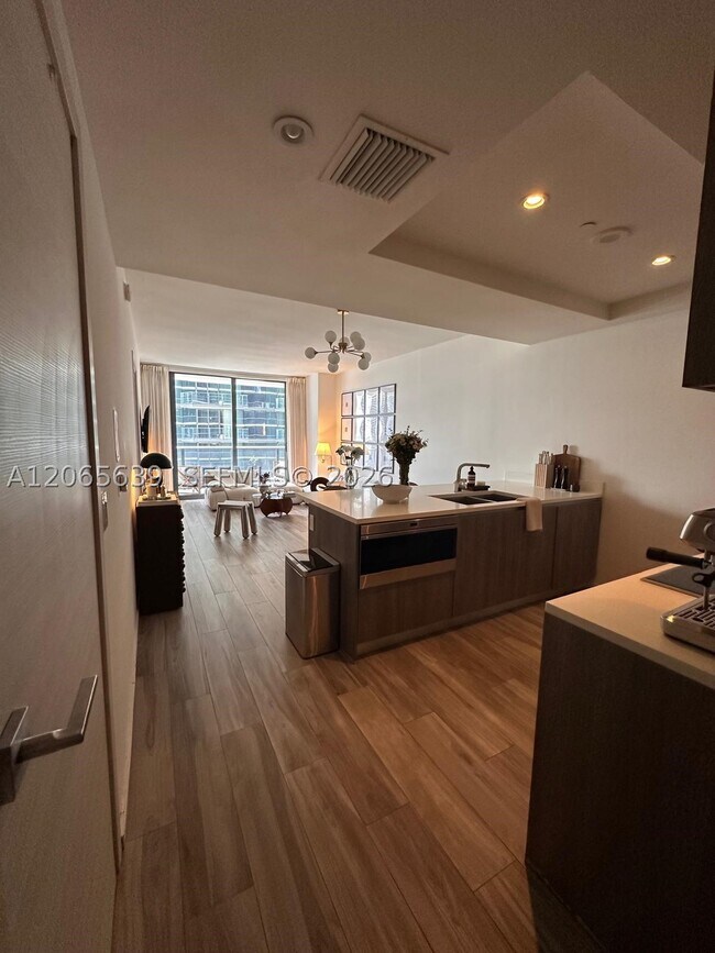Foto del edificio - 801 S Miami Ave