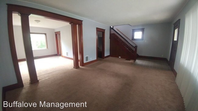 Building Photo - 3 br, 1 bath House - 272 Stockbridge