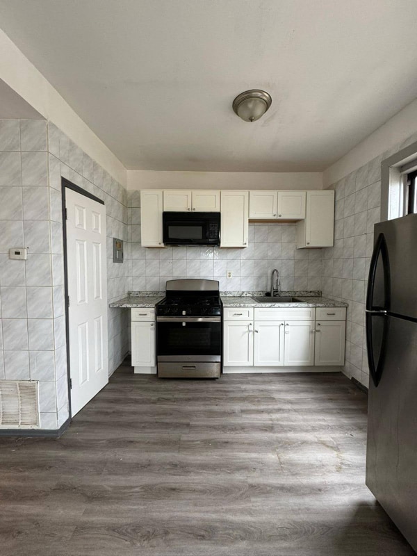 Building Photo - 53 Milford Ave