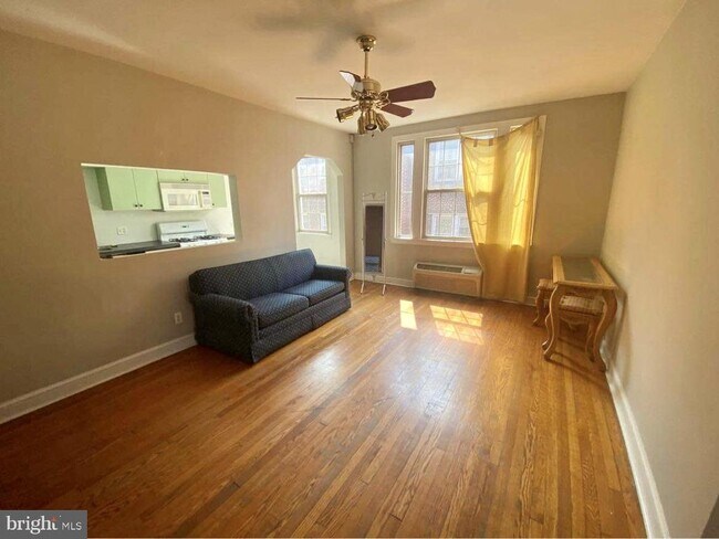 Foto del edificio - 1404 Tuckerman St NW