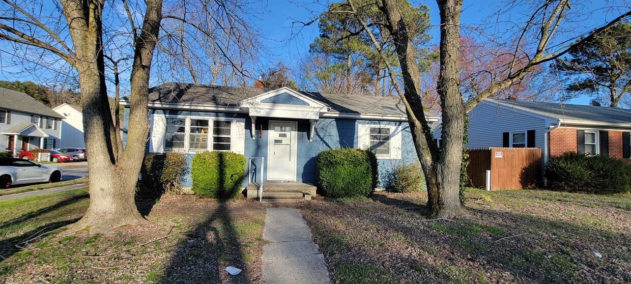 Primary Photo - 719 Jefferson St