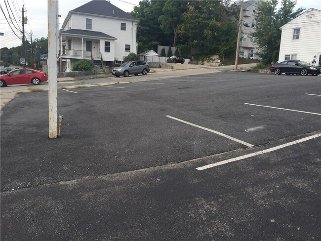 Foto del edificio - 103-105 Waterman Ave