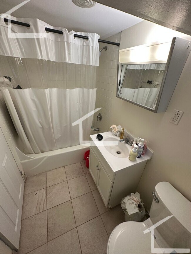 Building Photo - Allston 1 Bed Available 9/15 - No Broker Fee