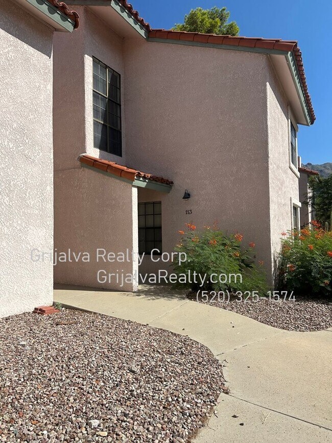 Building Photo - 6430 N Tierra De Las Catalinas