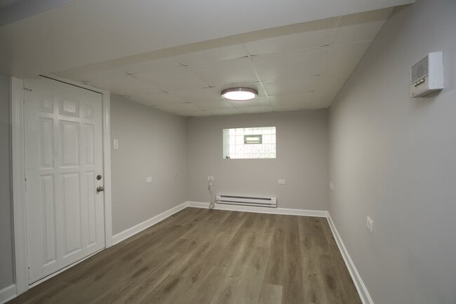Foto del edificio - 3521 W Grace St