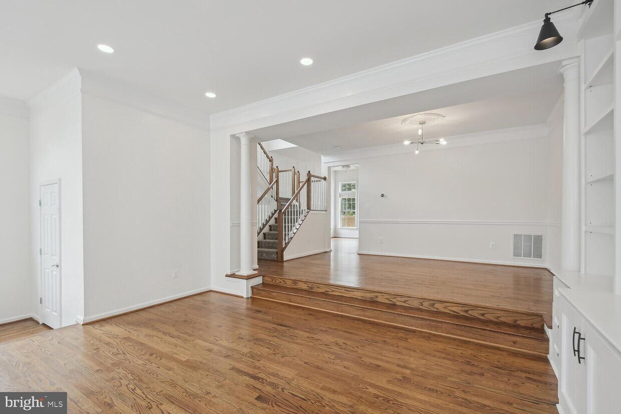 Primary Photo - 25150 Boomerang Terrace