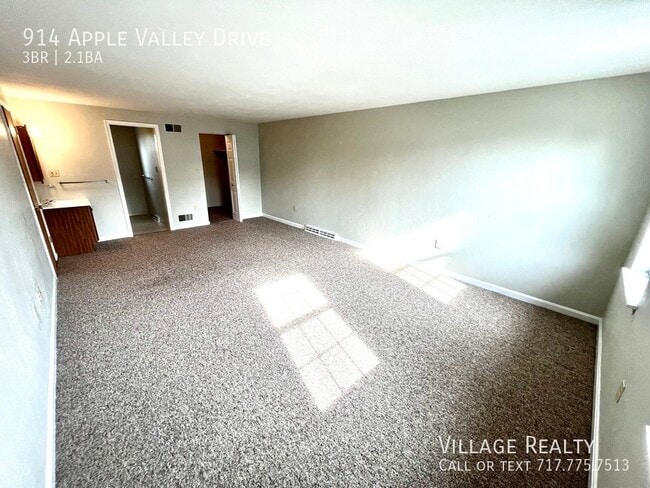 Building Photo - 914 Apple Valley Dr