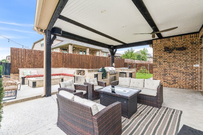 Building Photo - 2605 White Cliff Ct