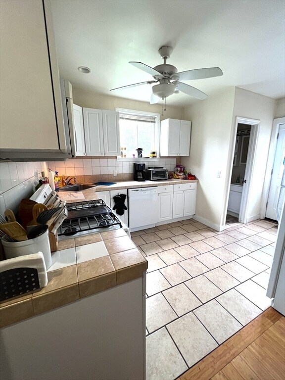 Foto del edificio - 2 Paige Ave