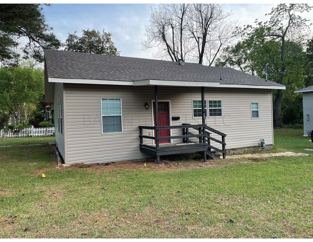 Primary Photo - 721 Lewisville Rd