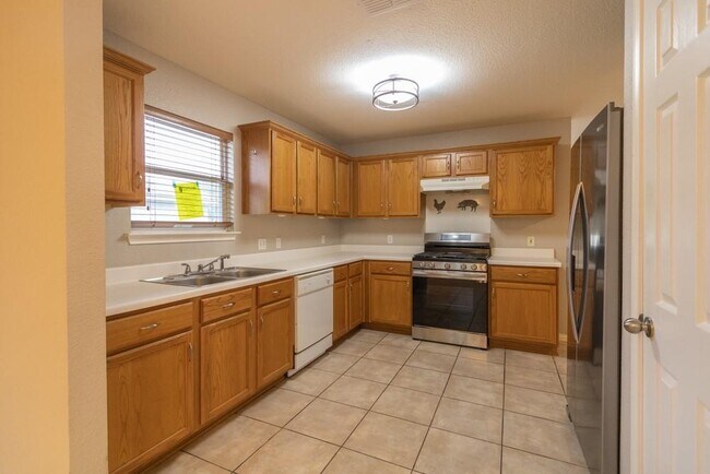 Building Photo - 6905 Broad Brook Dr
