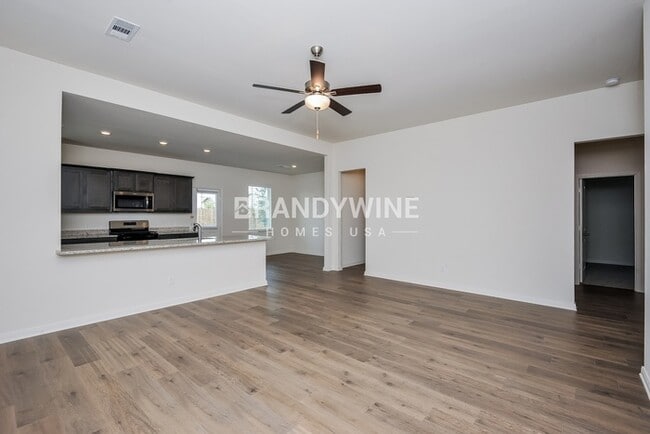 Building Photo - 1437 Woodwinds Dr