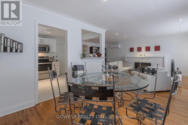 Photo du bâtiment - 4613 Dundas St W