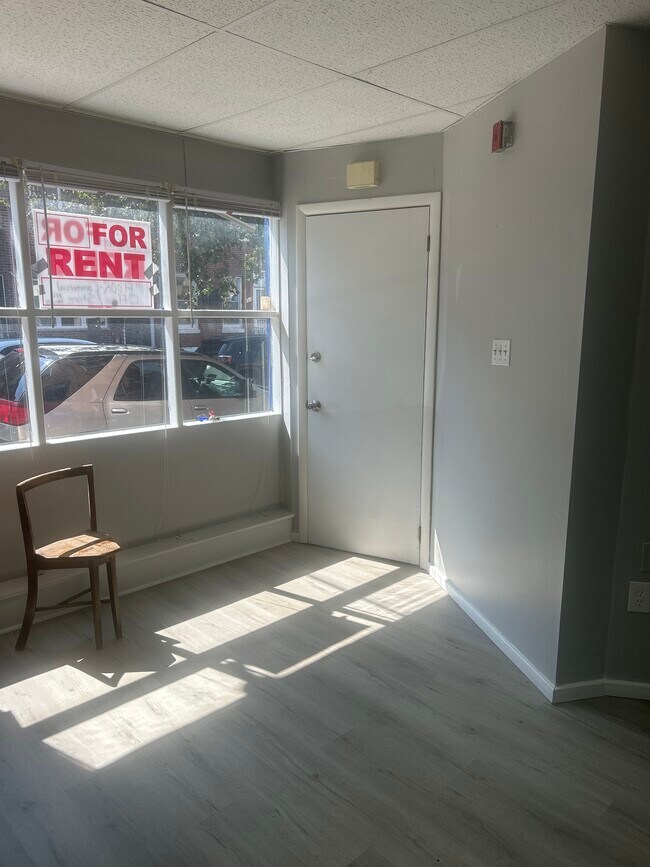 DOOR To Enter 1st room - 1201 Moore St