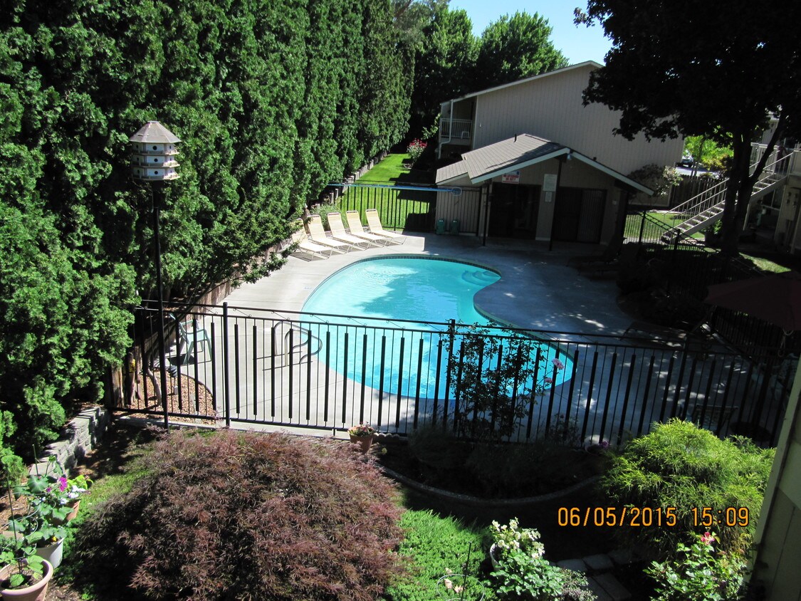 Foto principal - 2300 Hood Ave