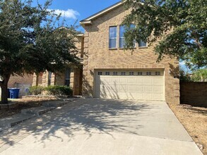 Building Photo - 903 Starling Creek Loop